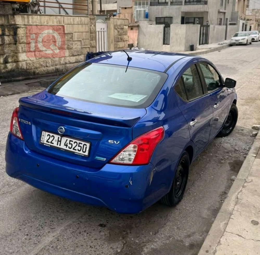 نیسان ڤێرسا